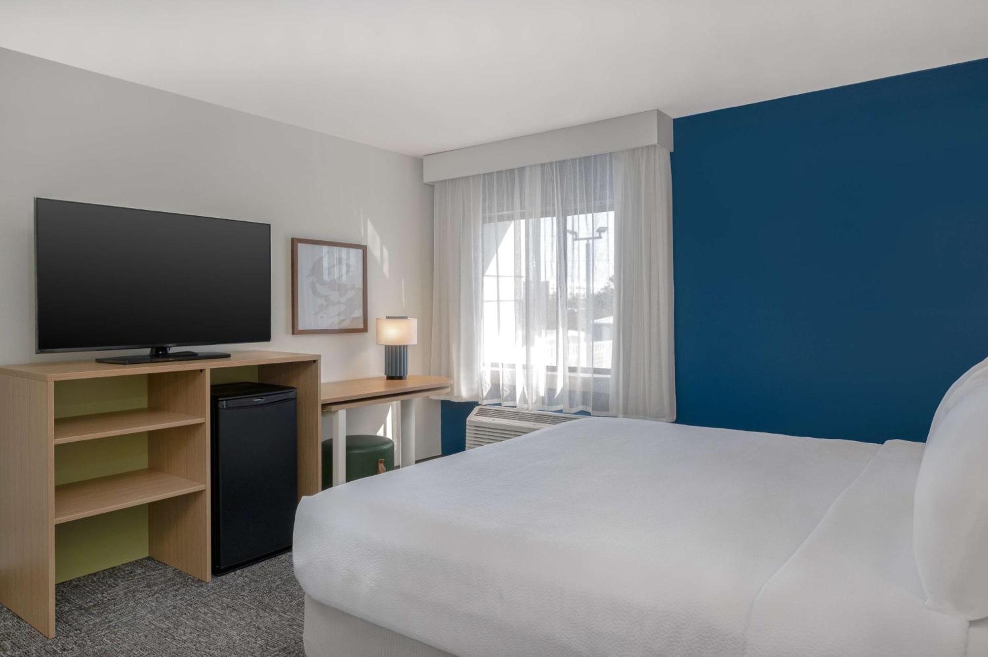 Spark By Hilton Savannah Midtown Exterior foto